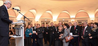 Rund 250 Gäste fanden sich auf Einladung von Oberbürgermeister Axel Jahnz in der Markthalle ein (Bild: Stadt).