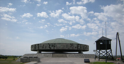 Mausoleum im ehemaligen deutschen Konzentrationslager Majdanek in Lublin. | Bild: Winsemann